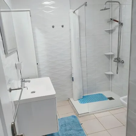 Our Favourite Place. With Amenities. Apartament *