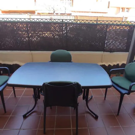 Our Favourite Place. With Amenities. Appartamento