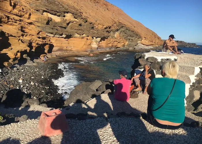 Our Favourite Place. With Amenities. Apartament *